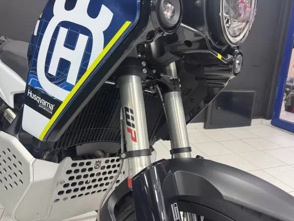 Husqvarna Norden 901 2023 - 14000 EUR, 8407 km - AUTO.MOTO.pt - 8407km - foto 6 de 24