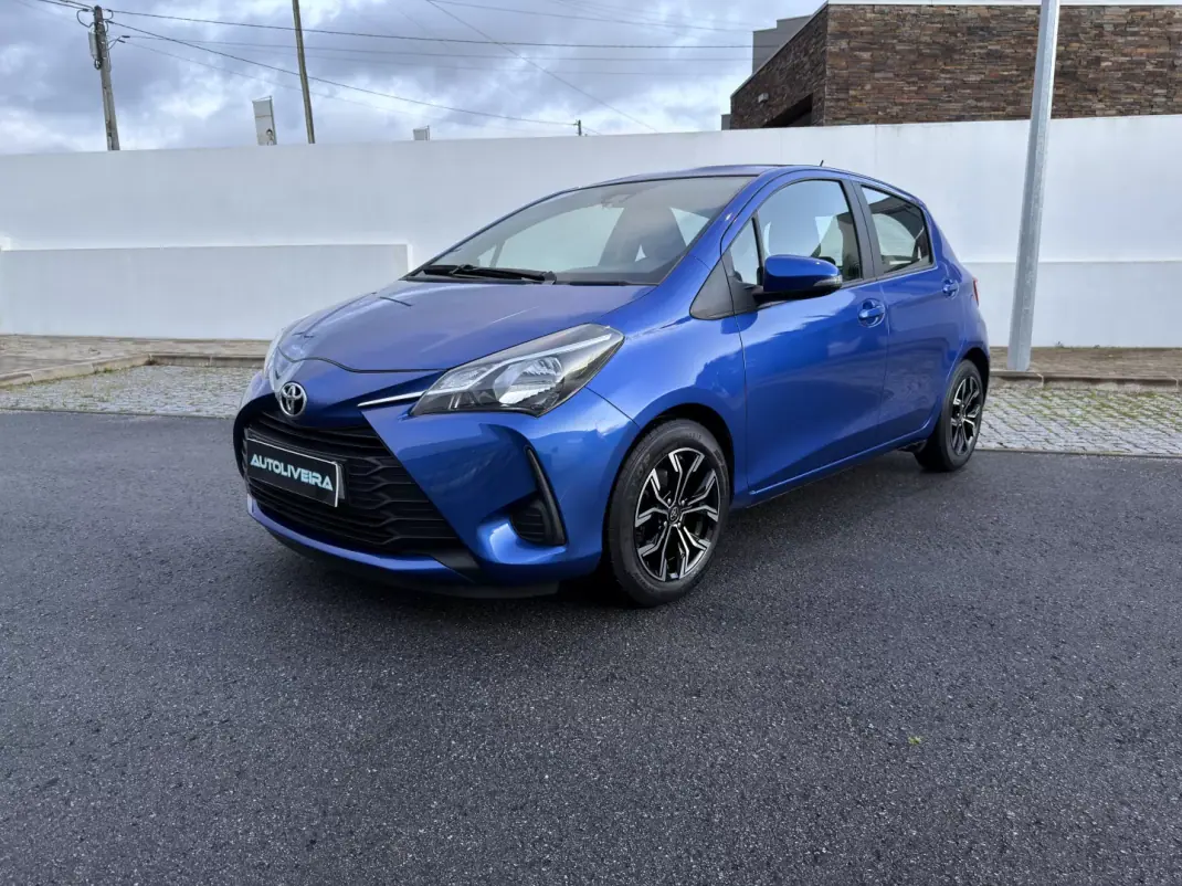 Toyota Yaris 2019 - 14400 EUR, 46977 km - AUTO.MOTO.pt - 46977km - foto 1 de 20