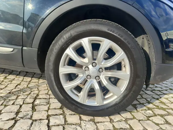 Land Rover Range Rover Evoque 2019 - 20900 EUR, 150000 km - AUTO.MOTO.pt - 150000km - foto 21 de 23