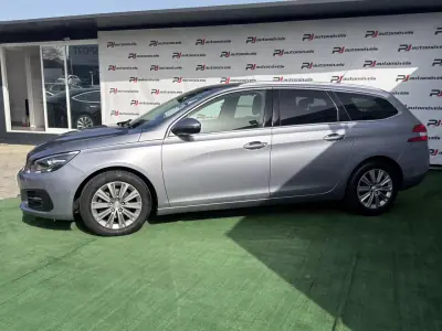 Peugeot 308 SW 2020 - 12990 EUR, 135191 km - AUTO.MOTO.pt - 135191km - foto 2 de 21