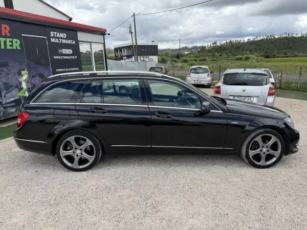 Mercedes-Benz C 250 2011 - 9870 EUR, 355230 km - AUTO.MOTO.pt - 355230km - foto 4 de 19