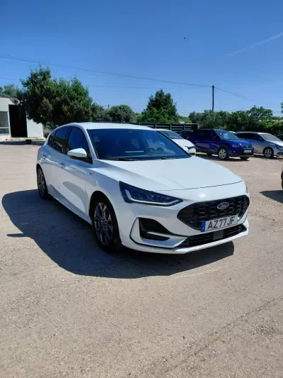 Ford Focus 2023 - 17900 EUR, 70000 km - AUTO.MOTO.pt - 70000km - foto 2 de 14