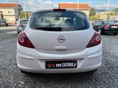 Opel Corsa 1.3 CDTI Van 2007 - 3000 EUR, 342000 km - AUTO.MOTO.pt - 342000km - foto 3 de 10