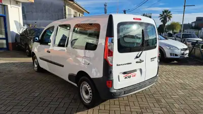 Renault Kangoo 1.5 DCI Express S/S Maxi Business 2019 - 18900 EUR, 190869 km - AUTO.MOTO.pt - 190869km - foto 7 de 31