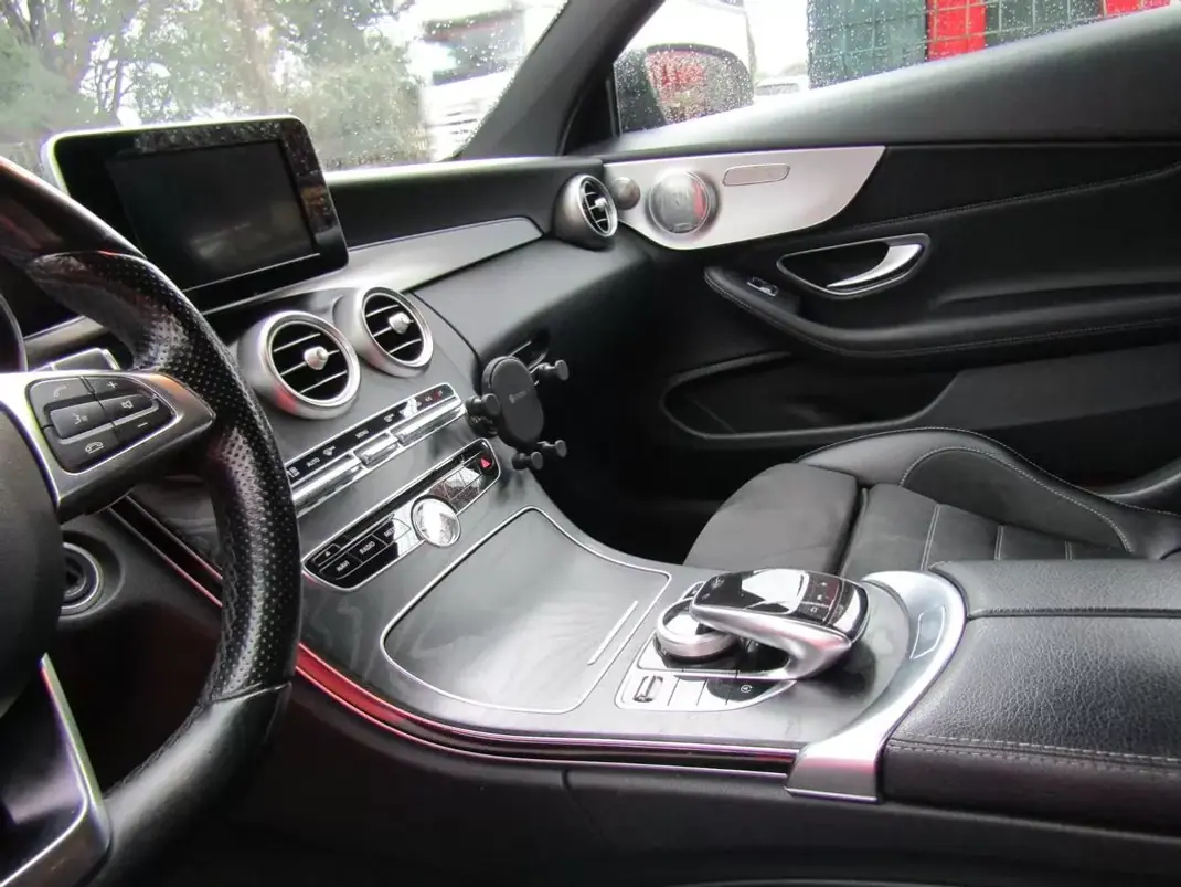 Mercedes-Benz C 220 2016 - 28499 EUR, 185210 km - 185210km - foto 12 de 30