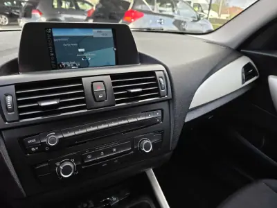 BMW 116 2014 - 11990 EUR, 180000 km - AUTO.MOTO.pt - 180000km - foto 23 de 32