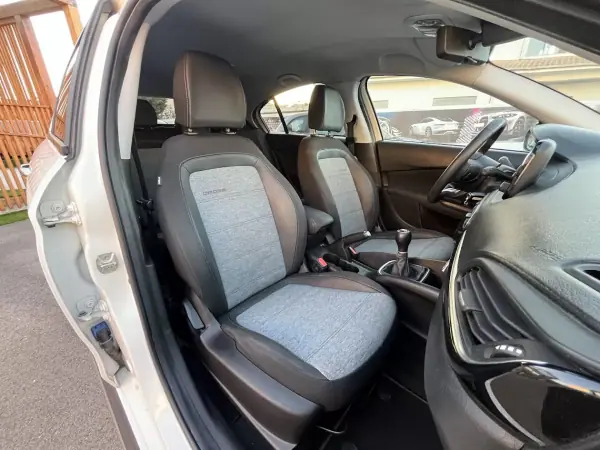 Fiat Tipo Cross 2022 - 14950 EUR, 98000 km - AUTO.MOTO.pt - 98000km - foto 32 de 53