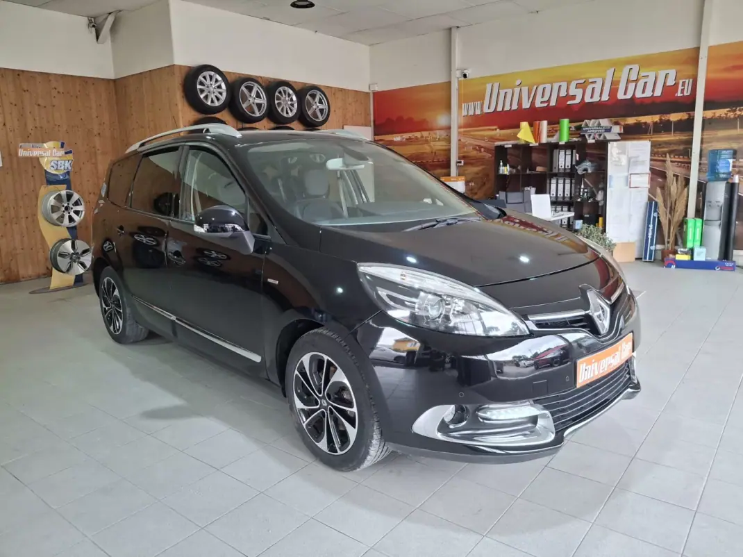 Renault Grand Scénic 2015 - 10980 EUR, 179000 km - AUTO.MOTO.pt - 179000km - foto 1 de 19