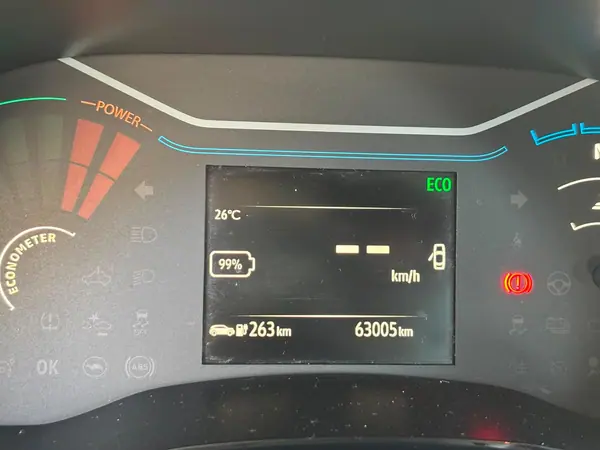 Dacia Spring 2022 - 12500 EUR, 63000 km - 63000km - foto 8 de 9