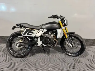 2022 - 5750 EUR, 5500 km - AUTO.MOTO.pt - 5500km - foto 25 de 27