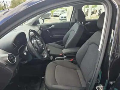 Audi A1 Sportback 2017 - 14950 EUR, 69000 km - AUTO.MOTO.pt - 69000km - foto 7 de 10