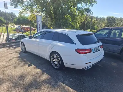 Mercedes-Benz E 300 2018 — foto 2 de 23