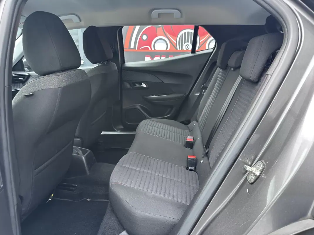 Peugeot 2008 2021 - 14900 EUR, 180000 km - AUTO.MOTO.pt - 180000km - foto 18 de 43