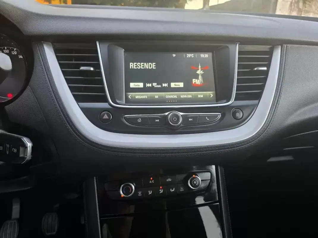 Opel Grandland X 2020 - 15499 EUR, 108544 km - 108544km - foto 20 de 34