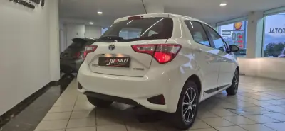 Toyota Yaris 2018 - 15990 EUR, 86572 km - AUTO.MOTO.pt - 86572km - foto 7 de 41