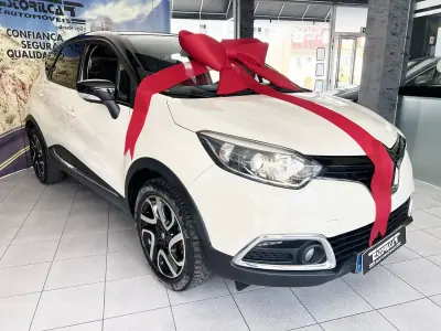 Renault Captur 2013 - 13800 EUR, 117690 km - 117690km - foto 2 de 22