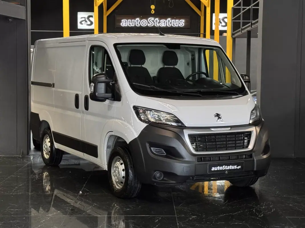 Peugeot Partner L2 caixa automática 130cv 2022 - 16990 EUR, 170100 km - AUTO.MOTO.pt - 170100km - foto 1 de 26