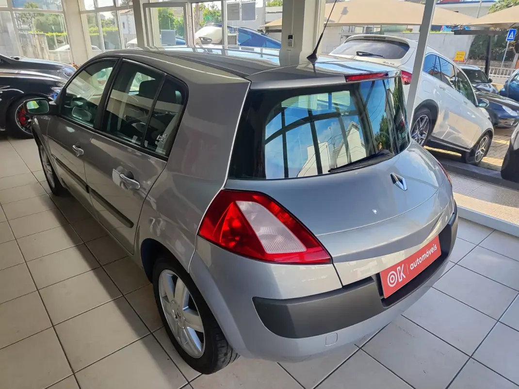 Renault Mégane 2005 - 2950 EUR, 278000 km - 278000km - foto 8 de 32