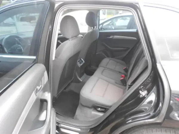 Audi Q5 2010 - 14900 EUR, 177706 km - AUTO.MOTO.pt - 177706km - foto 9 de 13