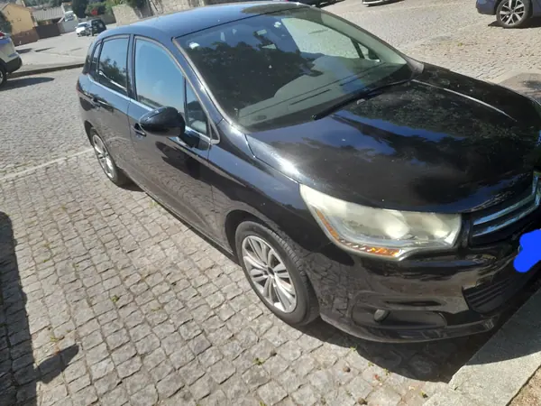 Citroën C4 2013 - 6000 EUR, 251000 km - AUTO.MOTO.pt - 251000km - foto 9 de 13