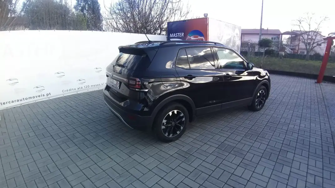 Volkswagen T-Cross 2023 - 18950 EUR, 112531 km - AUTO.MOTO.pt - 112531km - foto 7 de 40
