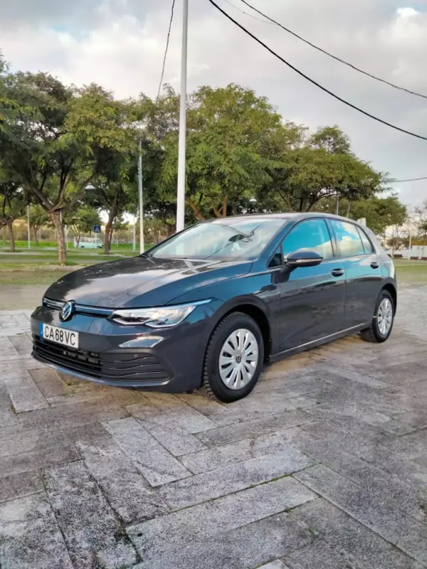 Volkswagen Golf 2021 - 19800 EUR, 44126 km - AUTO.MOTO.pt - 44126km - foto 2 de 13