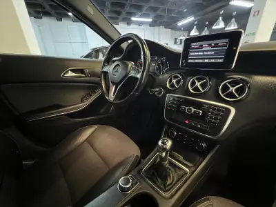 Mercedes-Benz A 180 2013 - 12990 EUR, 180000 km - AUTO.MOTO.pt - 180000km - foto 16 de 36