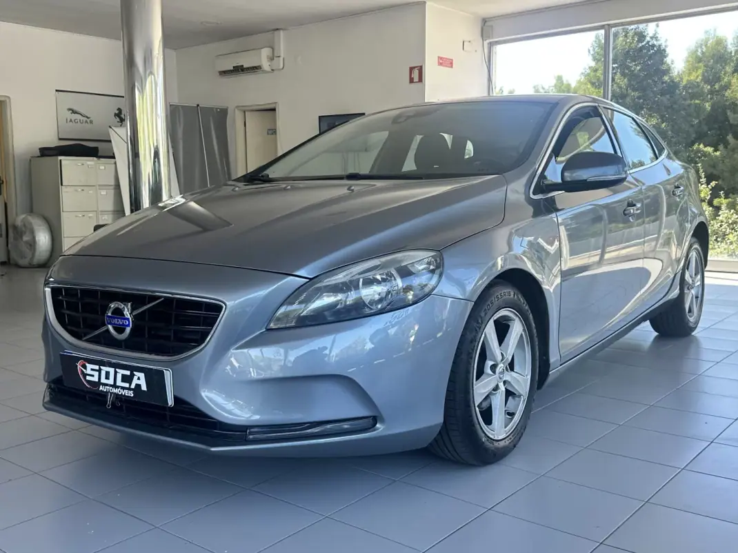 Volvo V40 2014 - 9840 EUR, 209700 km - 209700km - foto 4 de 23