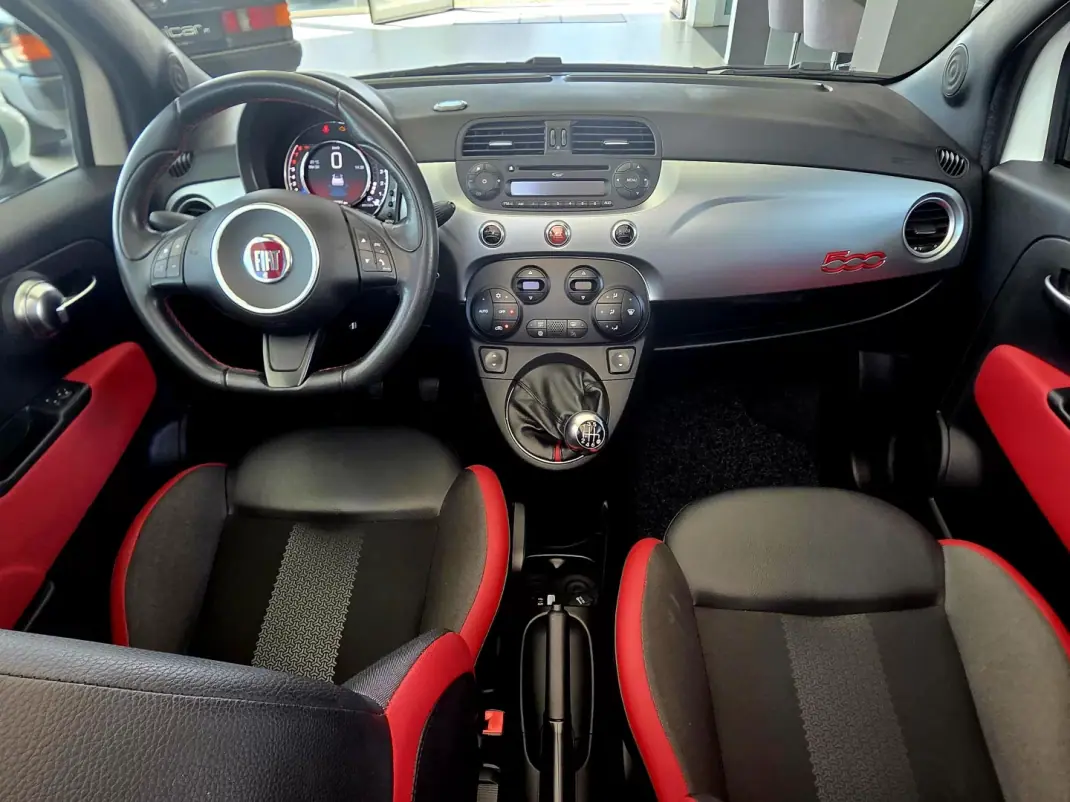 Fiat 500C 2014 - 9990 EUR, 69691 km - AUTO.MOTO.pt - 69691km - foto 33 de 38