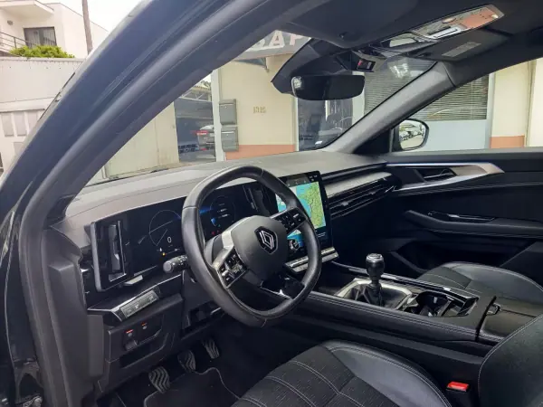 Renault Austral 2023 - 22990 EUR, 133900 km - AUTO.MOTO.pt - 133900km - foto 10 de 18