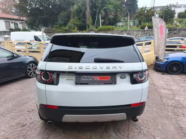 Land Rover Discovery Sport 2016 - 21500 EUR, 178000 km - AUTO.MOTO.pt - 178000km - foto 8 de 33