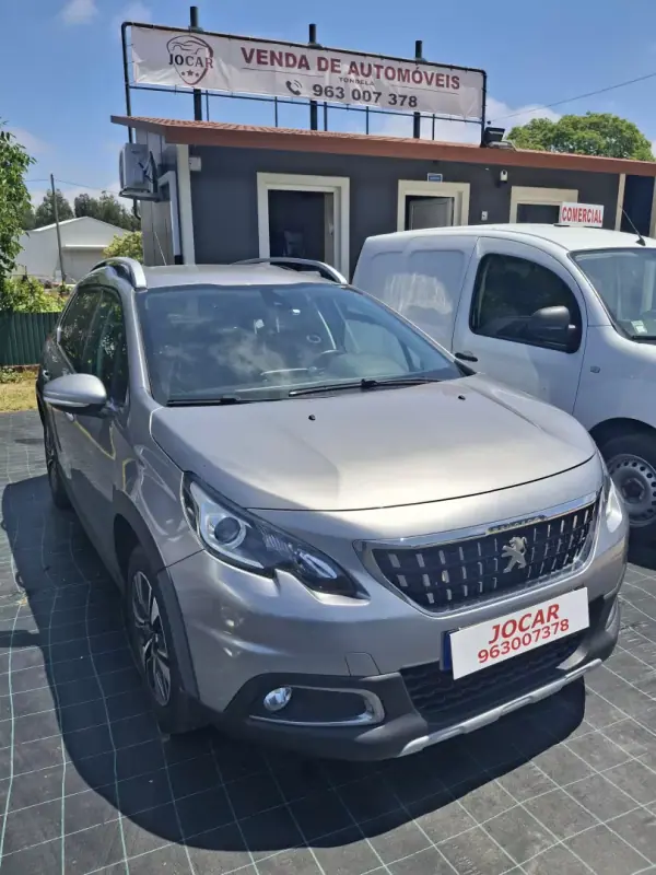 Peugeot 2008 2019 - 14950 EUR, 130100 km - AUTO.MOTO.pt - 130100km - foto 3 de 15