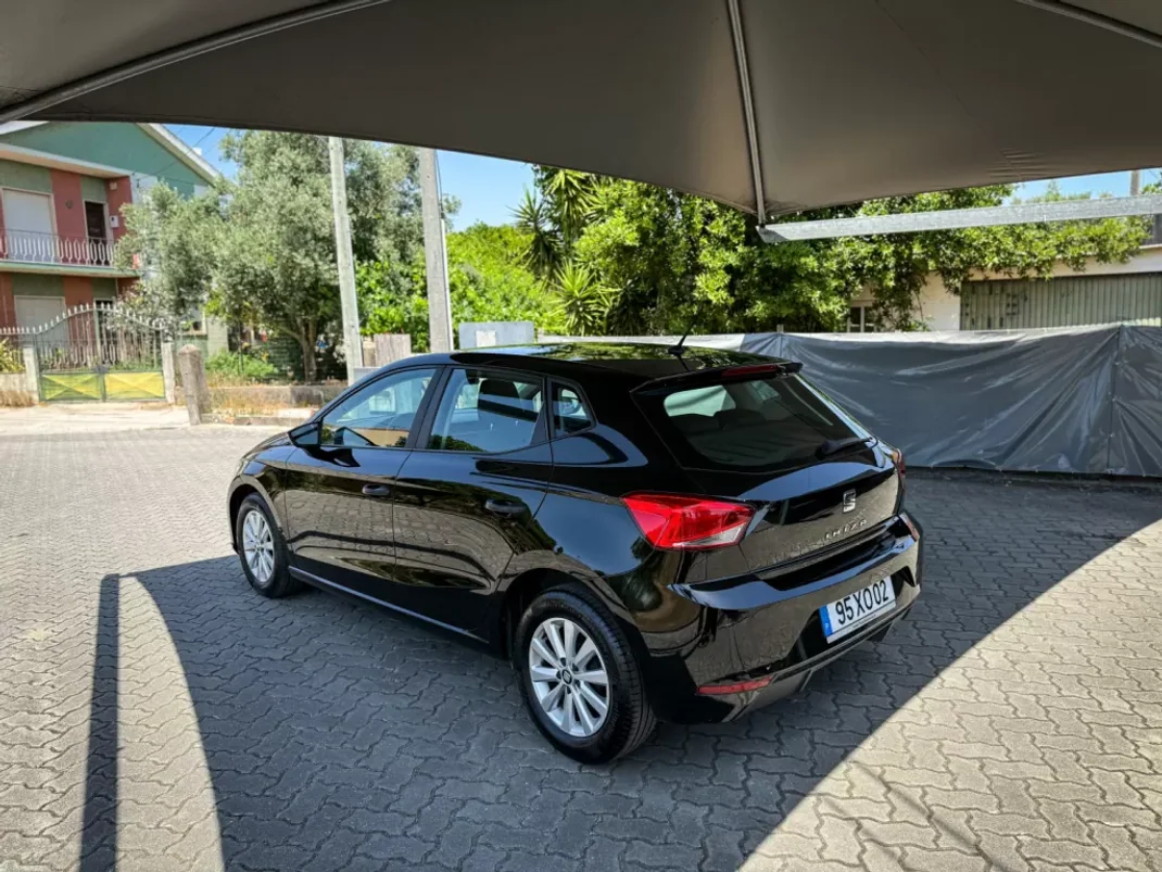 SEAT Ibiza 2019 - 13990 EUR, 132000 km - AUTO.MOTO.pt - 132000km - foto 10 de 12