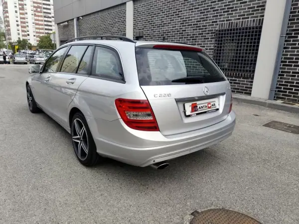 Mercedes-Benz C 220 2011 - 9980 EUR, 240000 km - 240000km - foto 19 de 23