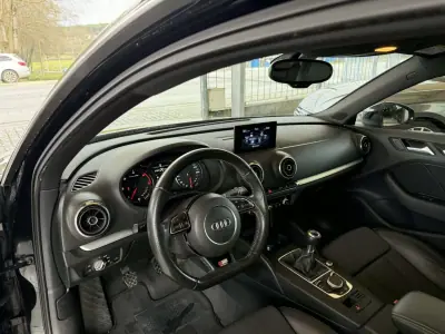 Audi A3 Sportback 2015 - 17750 EUR, 151869 km - AUTO.MOTO.pt - 151869km - foto 12 de 25