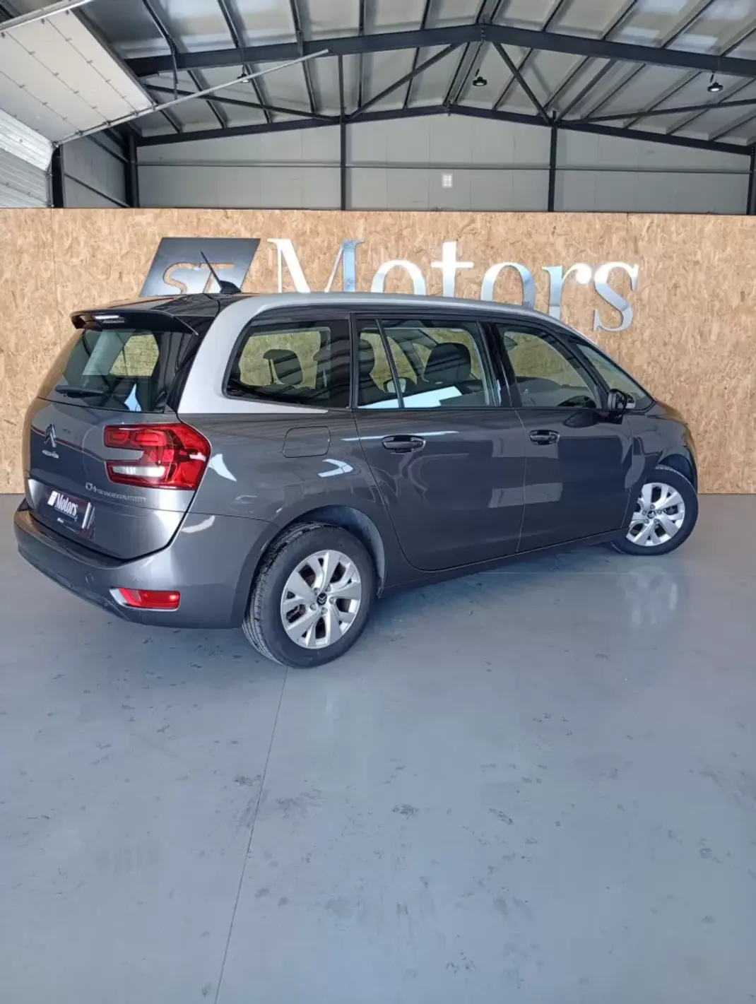Citroën C4 Spacetourer 2021 - 18900 EUR, 81600 km - AUTO.MOTO.pt - 81600km - foto 3 de 20