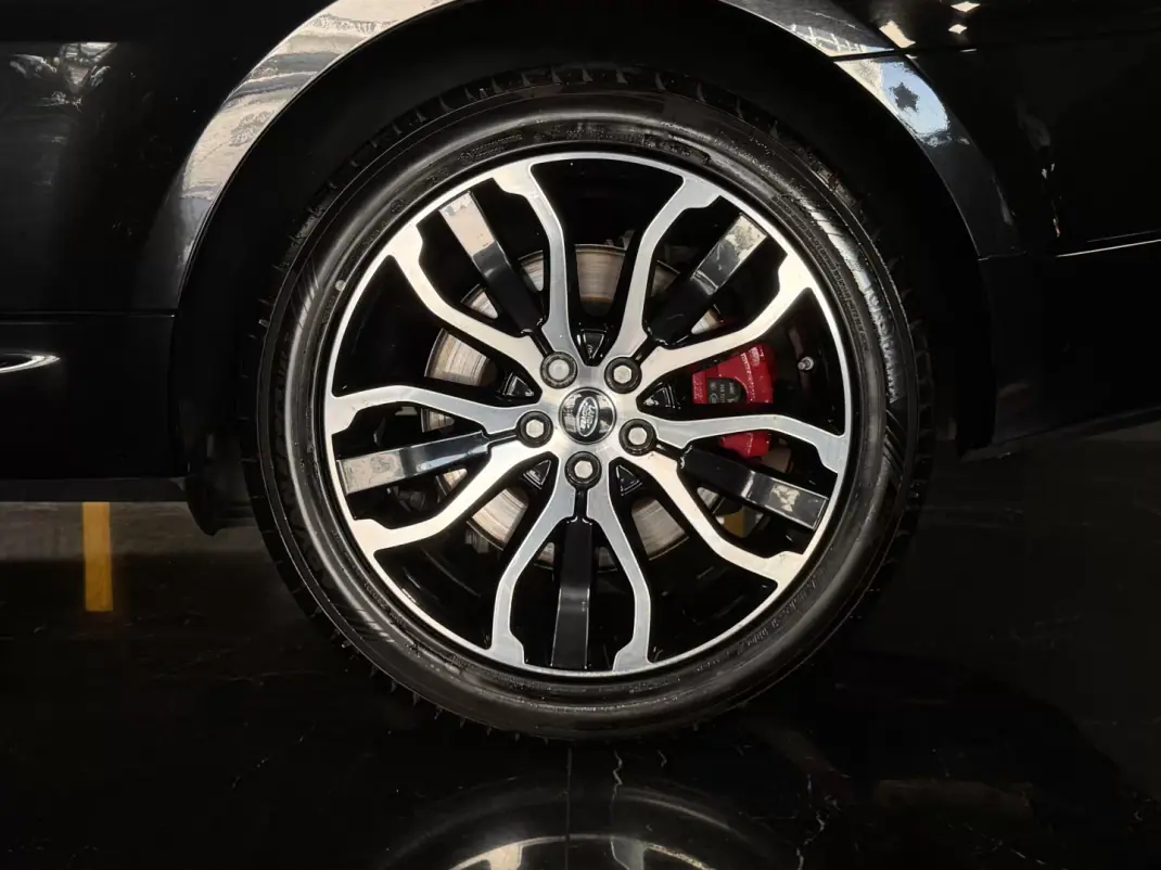 Land Rover Range Rover Sport 2019 - 41990 EUR, 149100 km - 149100km - foto 8 de 26
