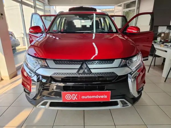 Mitsubishi Outlander 2021 - 18900 EUR, 141000 km - AUTO.MOTO.pt - 141000km - foto 22 de 37