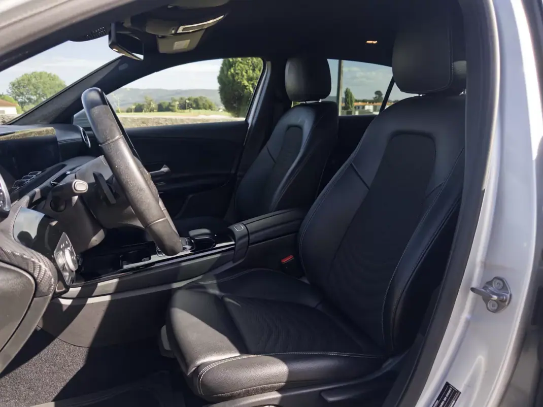 Mercedes-Benz A 180 2019 - 20990 EUR, 161000 km - AUTO.MOTO.pt - 161000km - foto 27 de 30