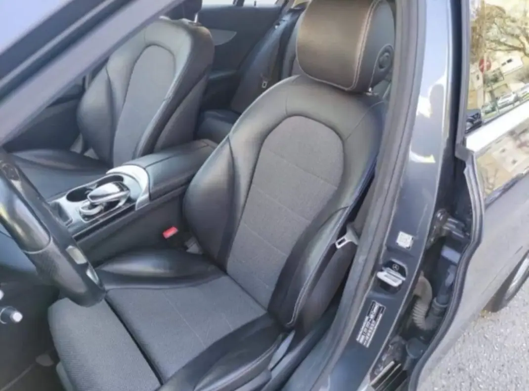 Mercedes-Benz C 200 2015 - 11980 EUR, 333200 km - AUTO.MOTO.pt - 333200km - foto 30 de 32