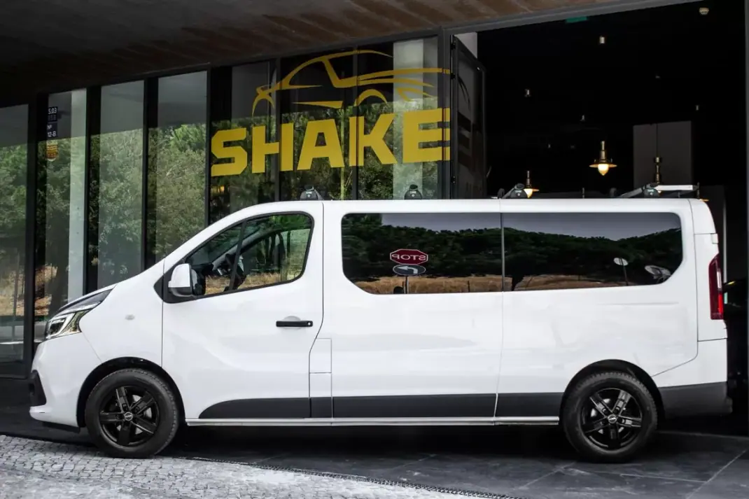 Renault Trafic 2020 - 28990 EUR, 126359 km - AUTO.MOTO.pt - 126359km - foto 4 de 41