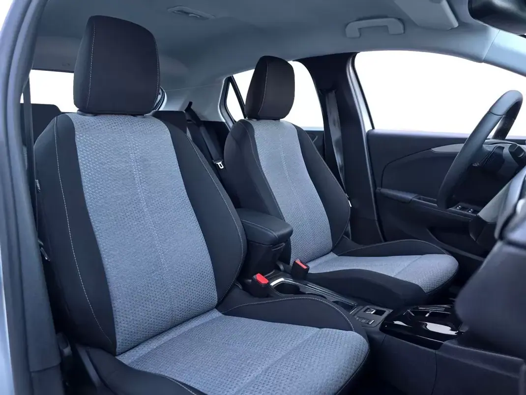 Opel Corsa 2024 - 18590 EUR, 38000 km - AUTO.MOTO.pt - 38000km - foto 26 de 34