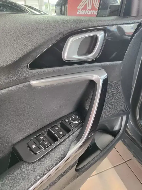 Kia Ceed 2021 - 17350 EUR, 60000 km - AUTO.MOTO.pt - 60000km - foto 22 de 33