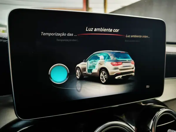 Mercedes-Benz GLC 250 2019 - 31950 EUR, 169900 km - AUTO.MOTO.pt - 169900km - foto 13 de 36