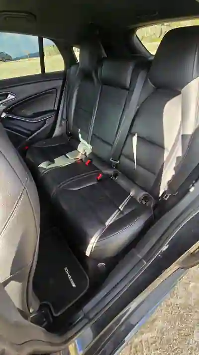 Mercedes-Benz CLA 45 AMG 2016 - 30990 EUR, 85000 km - AUTO.MOTO.pt - 85000km - foto 6 de 14