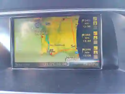 Audi A5 Sportback 2010 - 12900 EUR, 230000 km - AUTO.MOTO.pt - 230000km - foto 4 de 8