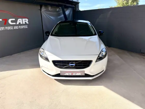 Volvo V40 2014 - 14490 EUR, 182428 km - AUTO.MOTO.pt - 182428km - foto 3 de 21