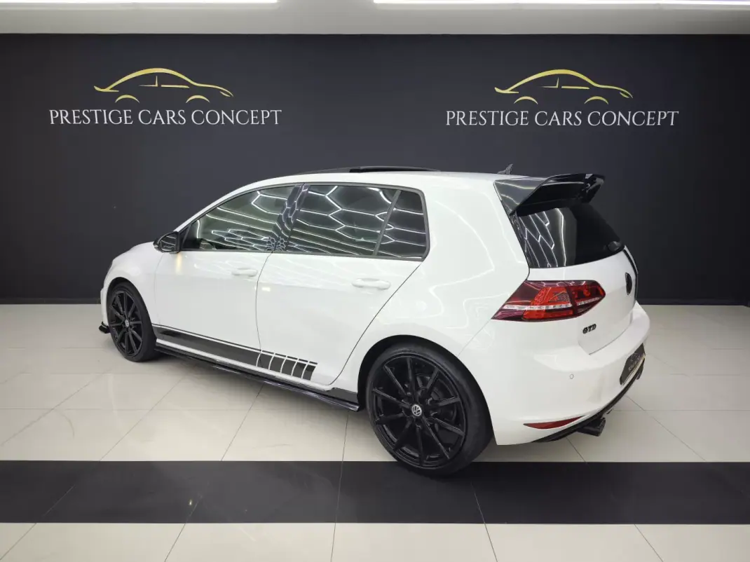 Volkswagen Golf 2015 - 20950 EUR, 133908 km - AUTO.MOTO.pt - 133908km - foto 5 de 41