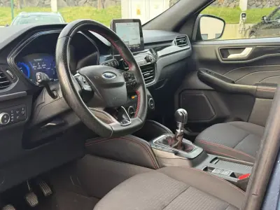 Ford Kuga 2022 - 24990 EUR, 69179 km - AUTO.MOTO.pt - 69179km - foto 11 de 14