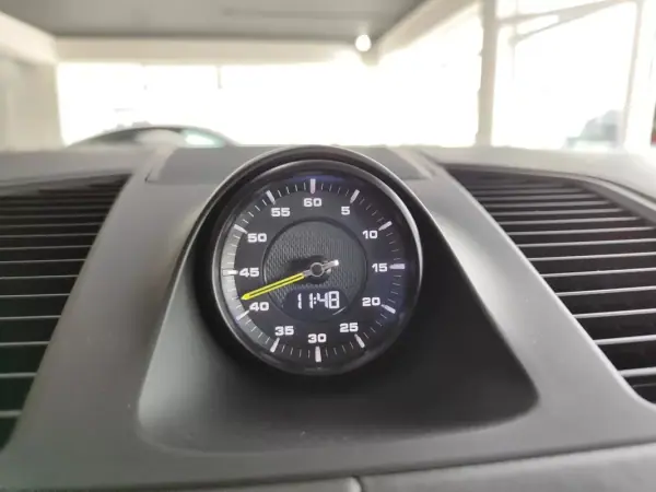 Porsche Cayenne 2020 - 74500 EUR, 67300 km - AUTO.MOTO.pt - 67300km - foto 33 de 40